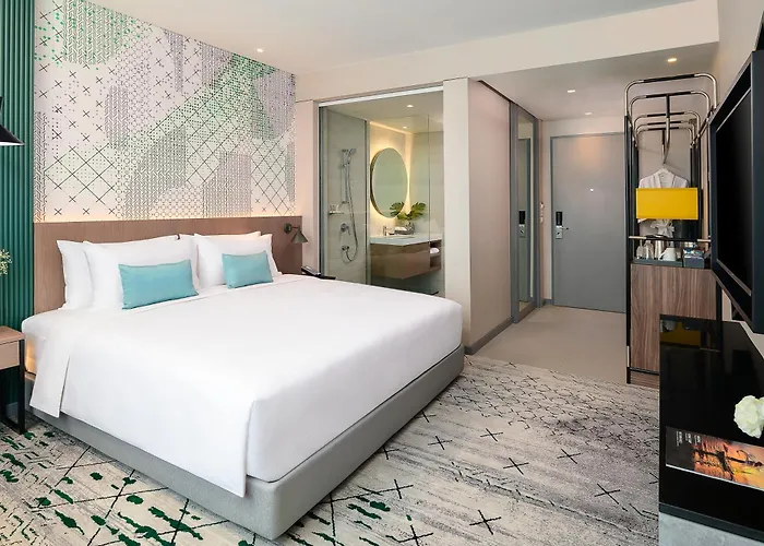Отель Avani Sukhumvit 5*
